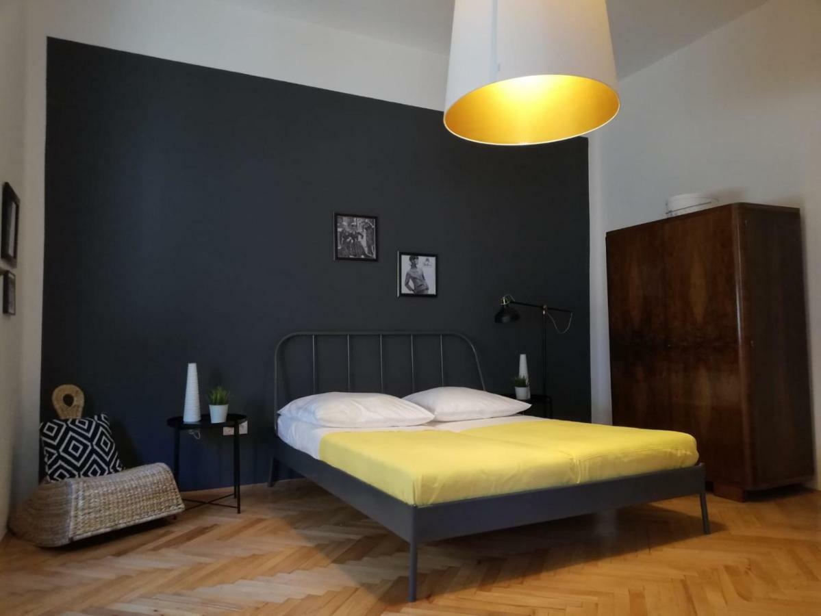 Luxury Old Town Apartment PUY Eksteriør bilde