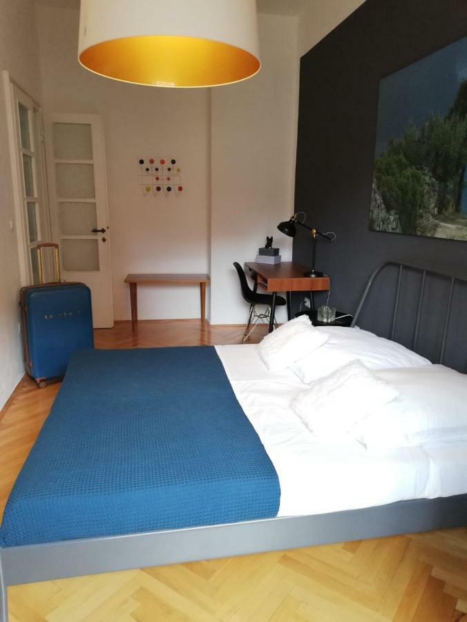 Luxury Old Town Apartment PUY Eksteriør bilde